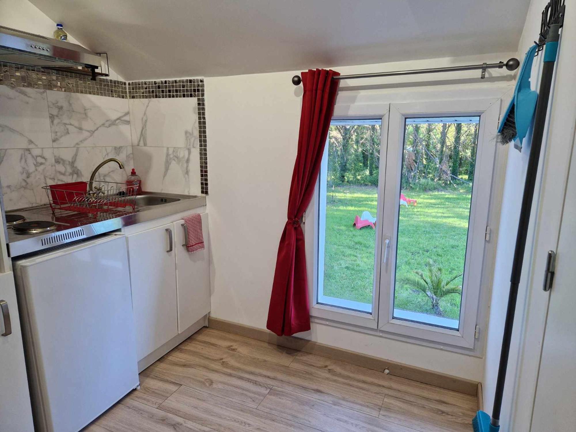 Joli Studio: Parc View with Parking and Garden Access Razac-sur-l'Isle Exterior photo