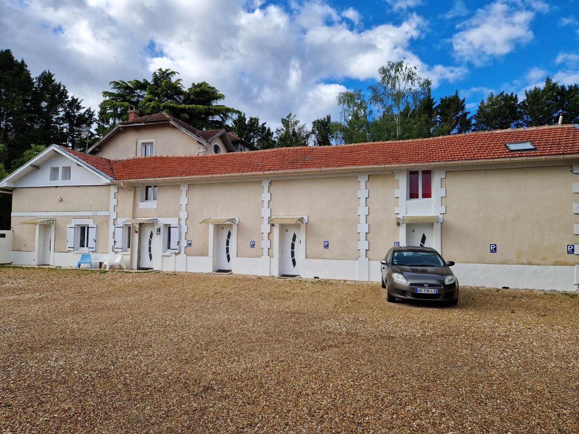 Joli Studio: Parc View with Parking and Garden Access Razac-sur-l'Isle Exterior photo